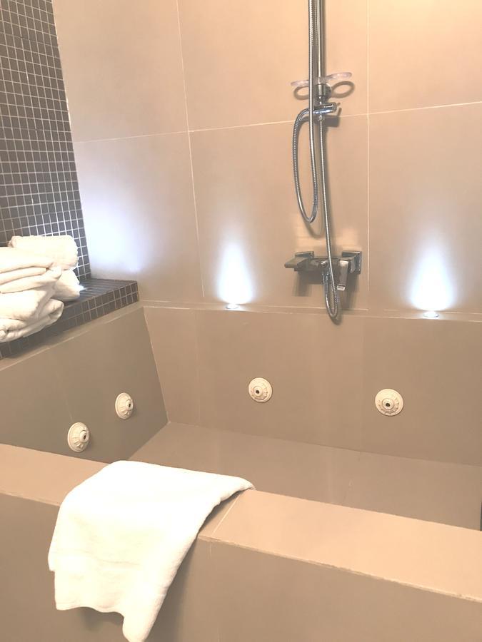 Madrid Central Gran Via Suites Eksteriør billede
